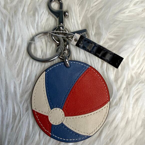 NWT Coach Beachball Bag Charm CU260 - Picture 1 of 4